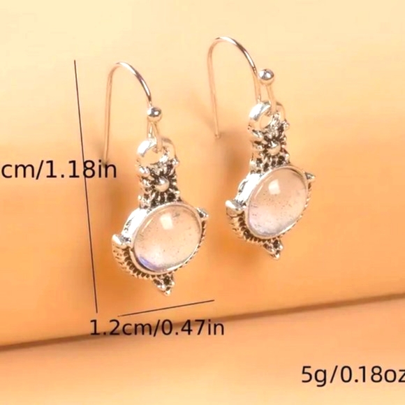 Elevated Bohemian Chic Bohemian Retro Moonstone Dangle Earrings NWOT - Picture 3 of 4